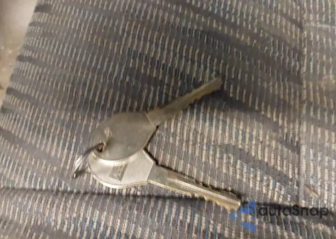 2000 Nissan Frontier Se-V6/Xe-V6 from USA, damaged, VIN 1N6ED26Y4YC354551